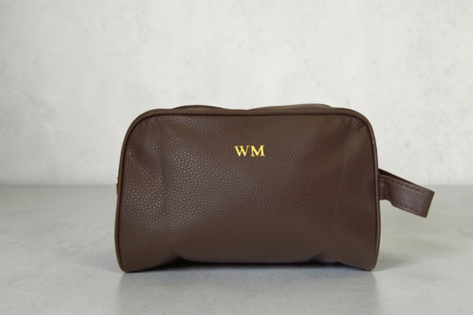MENS BROWN PERSONAILISED TOILETRY TRAVEL BAG